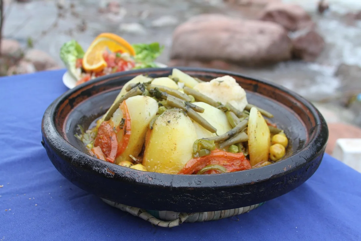 Peut-on faire un tajine sans plat à tajine ?